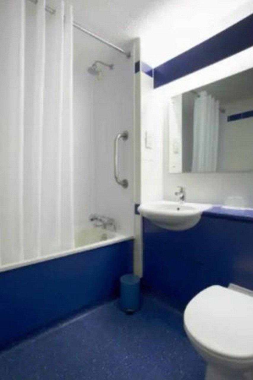 Travelodge London Park Royal Exteriér fotografie